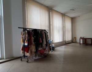 Espace Commercial à louer dans Cluj-napoca, zone Centru