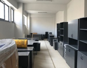 Spatiu comercial parter, H 4m zona comerciala si cu vad Intre Lacuri