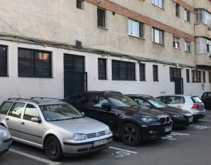 Commercial space for rent in Cluj-napoca, zone Intre Lacuri