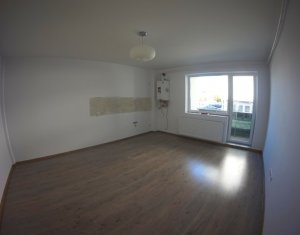 Inchiriere apartament nemobilat, etajul 1, Dambul Rotund