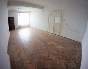 Bureau à louer dans Cluj-napoca, zone Centru