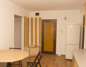 Apartament cu 2 camere, decomandat, 54 mp, cu garaj, in cartierul Zorilor 