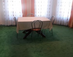 House 4 rooms for rent in Sannicoara