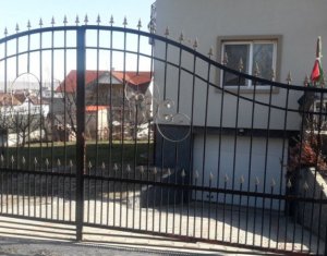 House 4 rooms for rent in Sannicoara