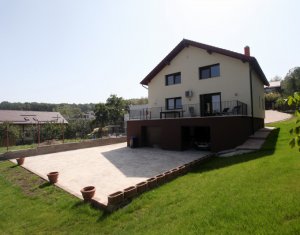 Maison 7 chambres à louer dans Cluj-napoca, zone Faget