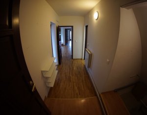 Maison 10 chambres à louer dans Cluj-napoca, zone Zorilor