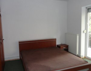 Apartament 3 camere de inchiriat, Gheorgheni