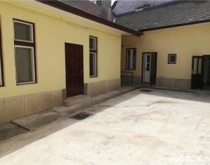 Commercial space for rent in Cluj-napoca, zone Centru