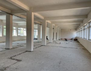 Spatiu de birou in cladire moderna, 250 mp, zona Tetarom, open space