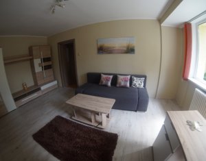 Apartament de 2 camere, semidecomandat, confort 1, 50 mp, zona Horea 