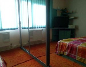 Inchiriez apartament 3 camere, decomandat, Gheorgheni, confort sporit