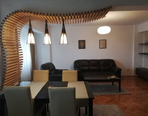 Appartement 4 chambres à louer dans Cluj-napoca, zone Centru