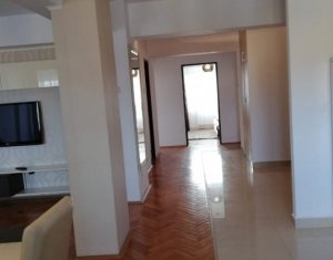 Apartament 4 camere 100mp, etaj intermediar, Centru 