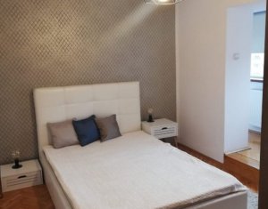 Apartament 4 camere 100mp, etaj intermediar, Centru 