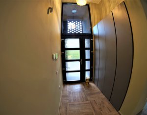 Maison 4 chambres à louer dans Cluj-napoca, zone Gruia