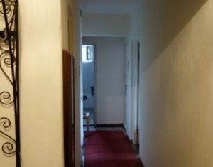 Inchiriere apartament cu 3 camere in Gruia, strada Migdalului