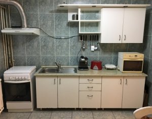 Apartment 4 rooms for rent in Cluj-napoca, zone Manastur