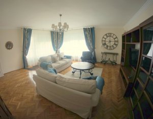 Apartament de lux in vila, 135mp, 4 camere, semicentral, strada Republicii