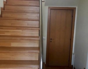 Maison 4 chambres à louer dans Cluj-napoca, zone Europa