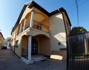 Vila moderna, 7 camere, lux, SU 380 mp, Baciu