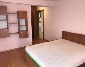Apartament cu 4 camere in Buna Ziua, zona Grand Hotel, garaj
