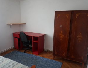 Apartament 2 camere decomandat, zona Politia Rutiera