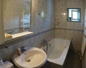 Appartement 3 chambres à louer dans Cluj-napoca, zone Plopilor