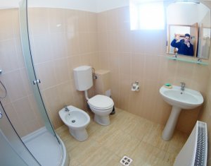 Casa 5 camere, semicentral, langa liceul de muzica