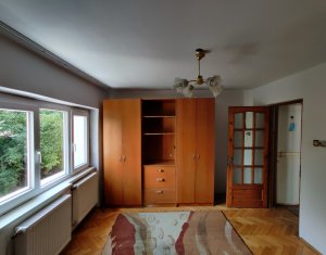 Inchiriem apartament cu 2 camere, 55 mp, decomandat, zona Golden Tulip, Zorilor