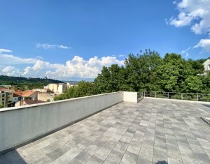 Maison 5 chambres à louer dans Cluj-napoca, zone Centru