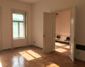 Birouri 350mp Centru zona Primarie Motilor, 6 parcari