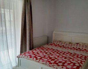 House 4 rooms for rent in Floresti