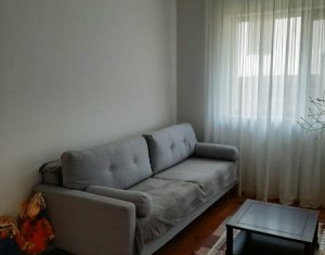 House 4 rooms for rent in Floresti