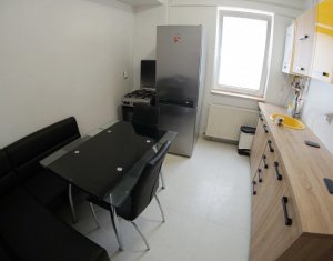 Apartament 2 camere decomandat CENTRU pe Motilor