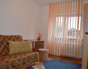 Apartament 3 camere, 71 mp, decomandat, zona N. Titulescu