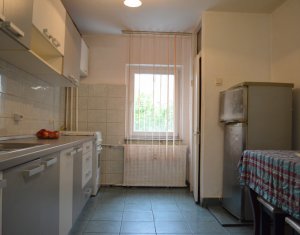 Apartament 3 camere, 71 mp, decomandat, zona N. Titulescu