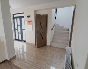 House 4 rooms for rent in Floresti