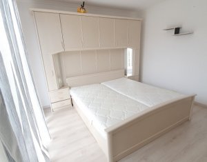 House 4 rooms for rent in Floresti