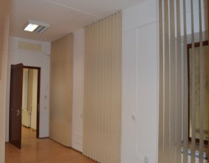 Maison 8 chambres à louer dans Cluj-napoca, zone Centru