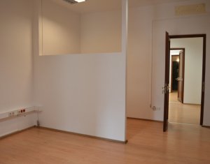 House 8 rooms for rent in Cluj-napoca, zone Centru