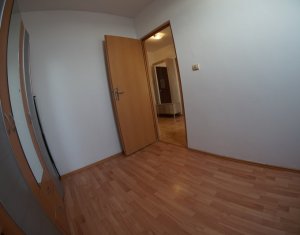 Apartament cu 3 camere, 55 mp, zona LIDL
