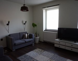 Casa 4 camere, 75 mp, zona Gheorgheni cu garaj si curte