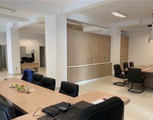 Bureau à louer dans Cluj-napoca, zone Centru