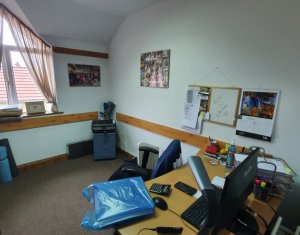 Office for rent in Floresti