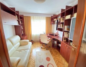 Inchiriere apartament 4 camere decomandate, Gheorgheni, b-dul Nicolae Titulescu
