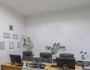 Bureau à louer dans Cluj-napoca, zone Centru