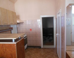 Apartment 3 rooms for rent in Cluj-napoca, zone Centru