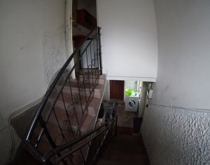 Casa cu 4 apartamente in Baciu, 110mp