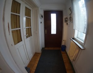 Casa cu 4 apartamente in Baciu, 110mp