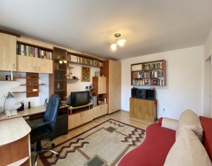 Inchiriere apartament 3 camere, zona Grand Hotel Italia, garaj, 80 mp